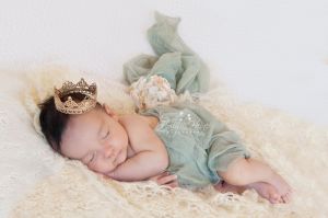 Newborn Photographer-5.jpg